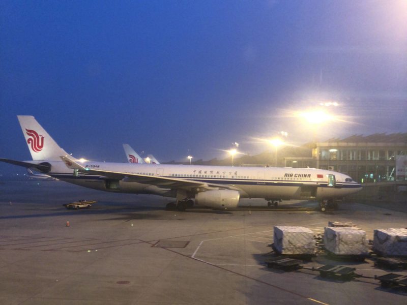 北京空港　A330-300